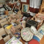 ダンボールに整理した遺品